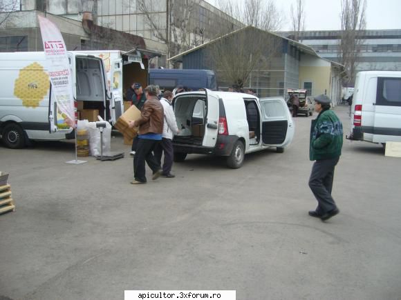 TARGUR APICOL GALATI 2011 - rica - TARGURI APICOLE