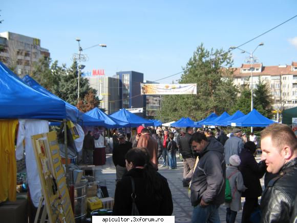 T�rgul Apicol Oltenia -Rm. V�lcea - eusebiu - TARGURI APICOLE