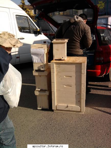Targ apicol-�SĂRBĂTOAREA MIERII � BLAJ� - Marfa la testat piata. Producator Fane - TARGURI APICOLE
