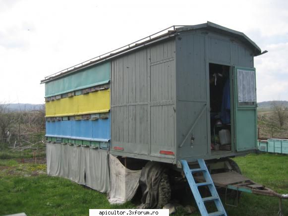 pavilion apicol - ultimul pret 8.750 euro fix - VANZARI ECHIPAMENTE APICOLE