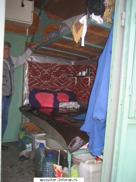 pavilion apicol - anunt valabil pina dupa pasti dupa care se merge - VANZARI ECHIPAMENTE APICOLE