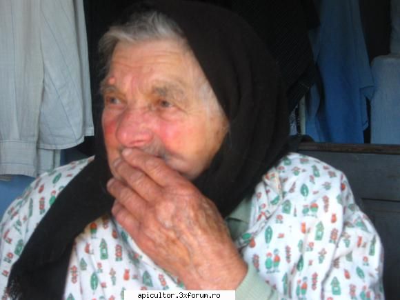 poze eu - Bunica mea care are 98 ani - POZE