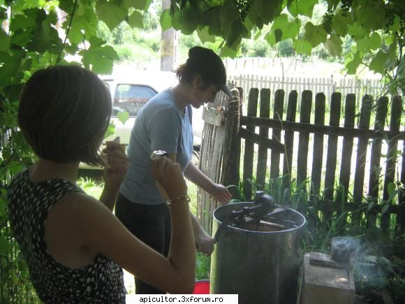 poze eu - Nevasta la invartitor si fiimea la inghetata - POZE