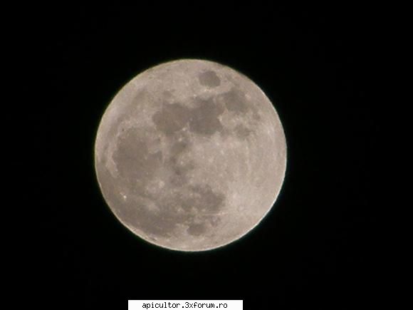 poze fotoklipa - luna fotografiata - POZE