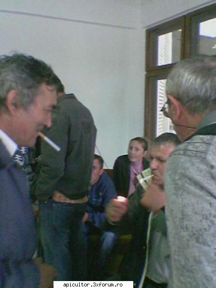 targul din octombrie- unde va avea loc? - in holul salii de festivitati, discutie aprinsa - TARGURI APICOLE
